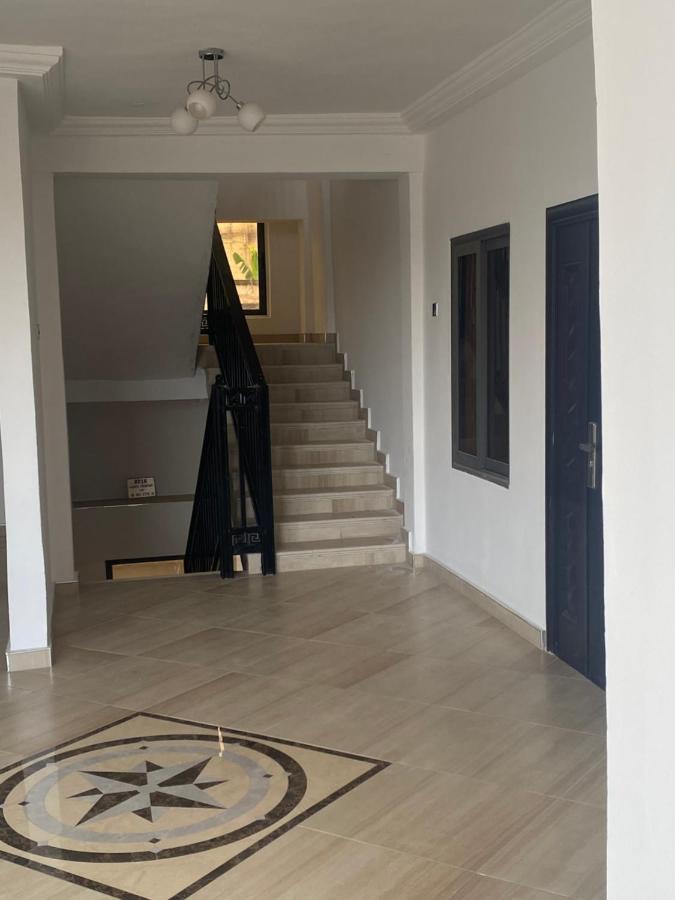 Baffour Apartments Adiebaba ภายนอก รูปภาพ