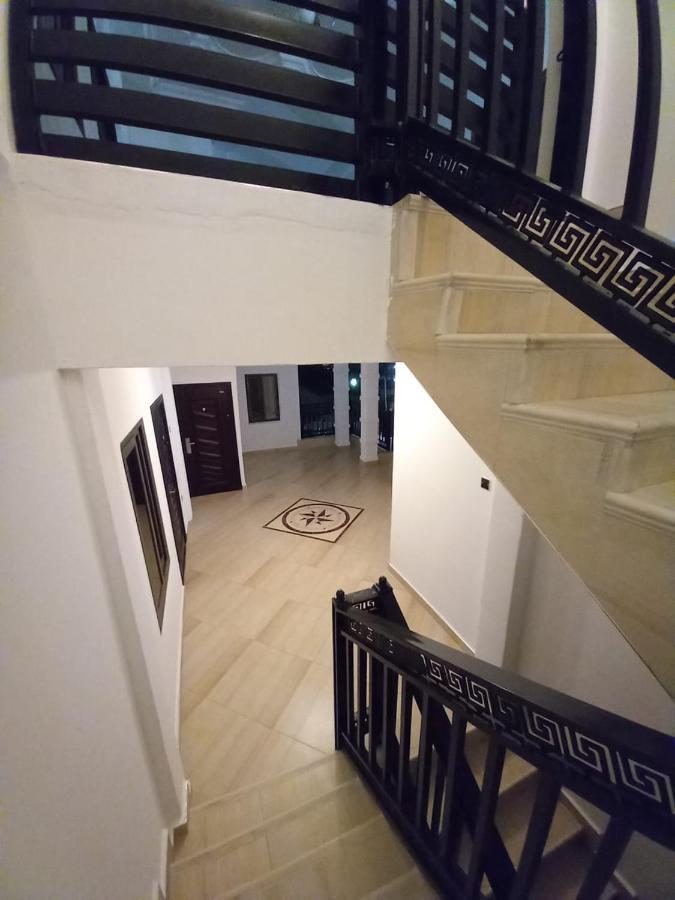 Baffour Apartments Adiebaba ภายนอก รูปภาพ