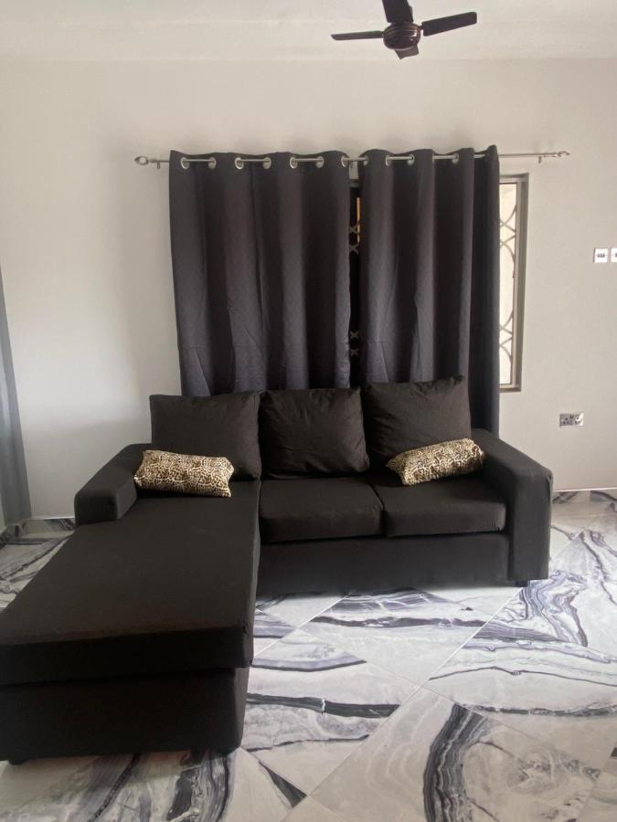 Baffour Apartments Adiebaba ภายนอก รูปภาพ