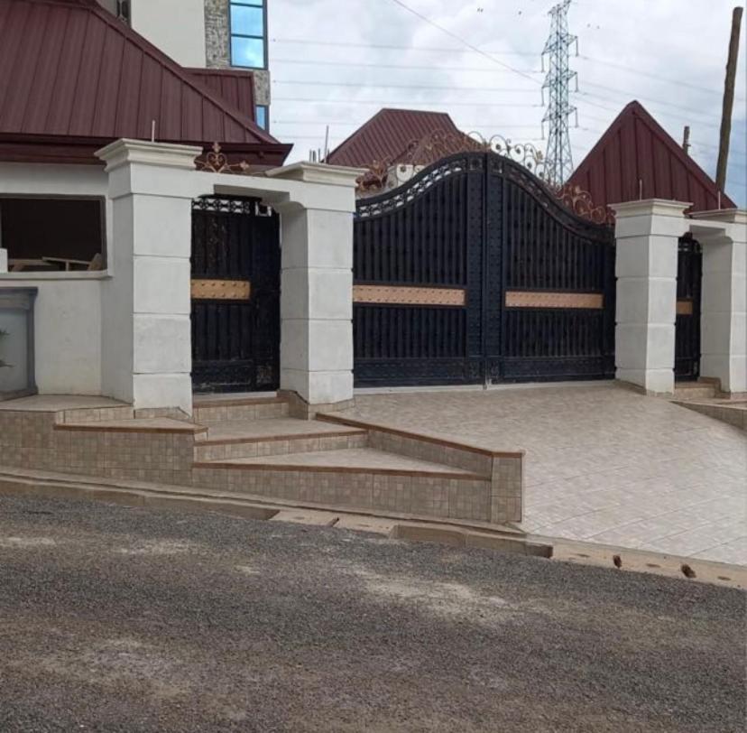 Baffour Apartments Adiebaba ภายนอก รูปภาพ