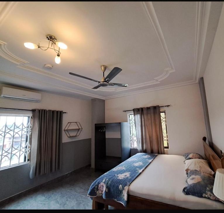 Baffour Apartments Adiebaba ภายนอก รูปภาพ