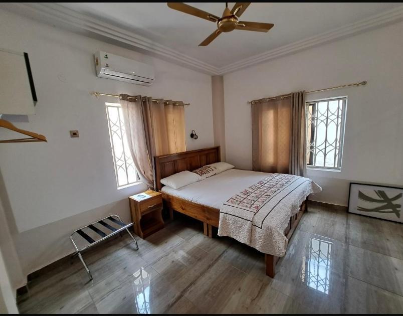 Baffour Apartments Adiebaba ภายนอก รูปภาพ