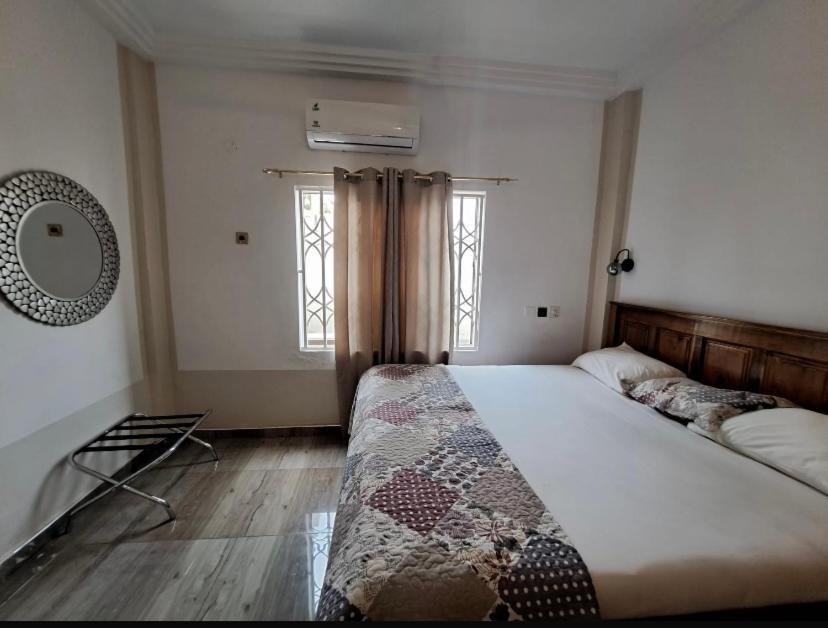 Baffour Apartments Adiebaba ภายนอก รูปภาพ